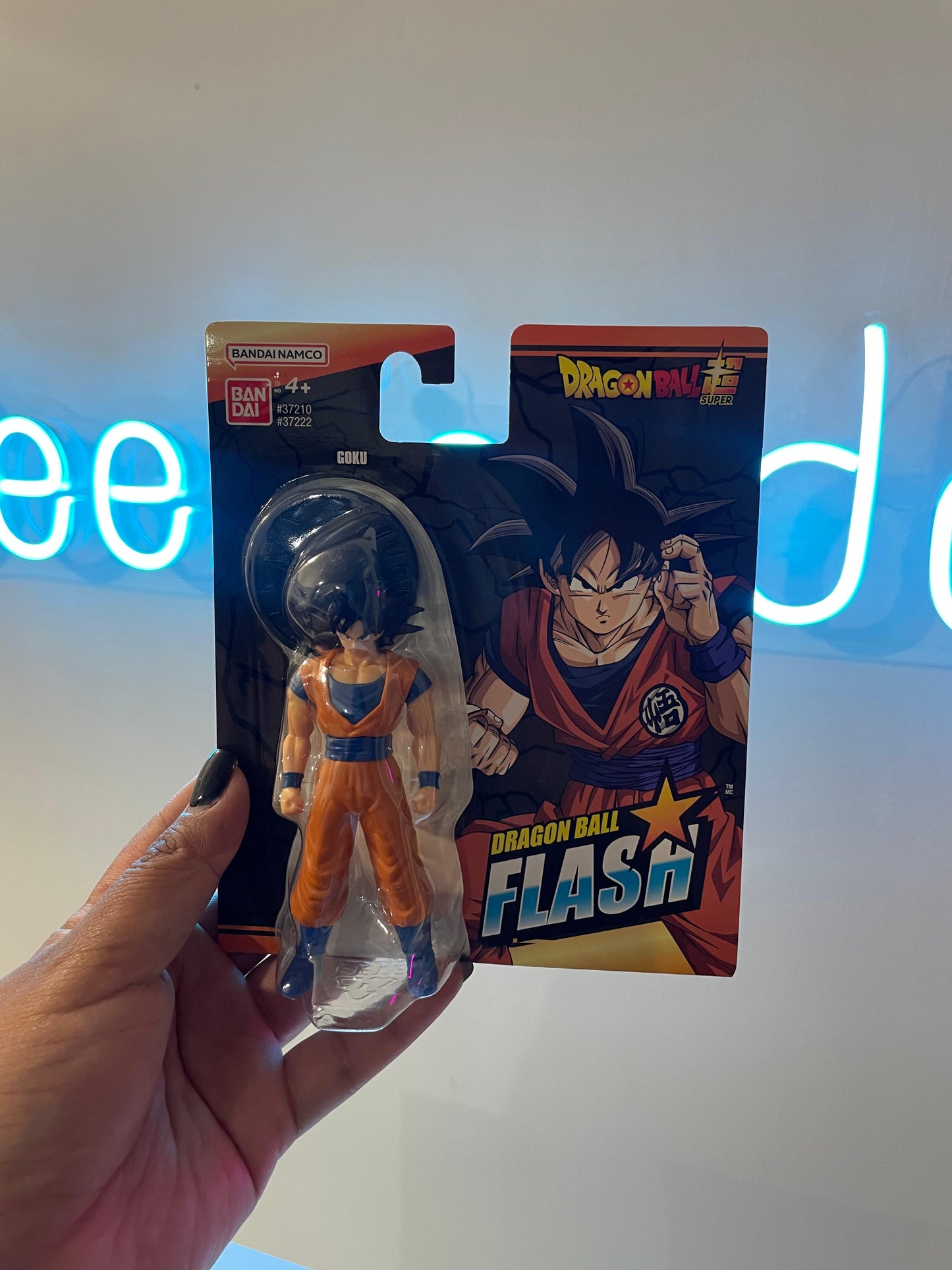 .Geekienda - dragon ball super saiyan goku - manga anime