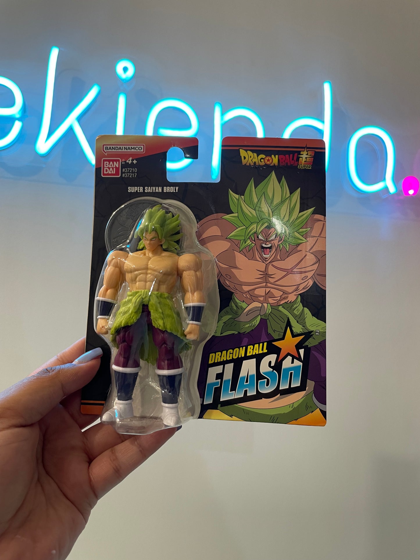 .Geekienda - dragon ball super saiyan broly - manga anime