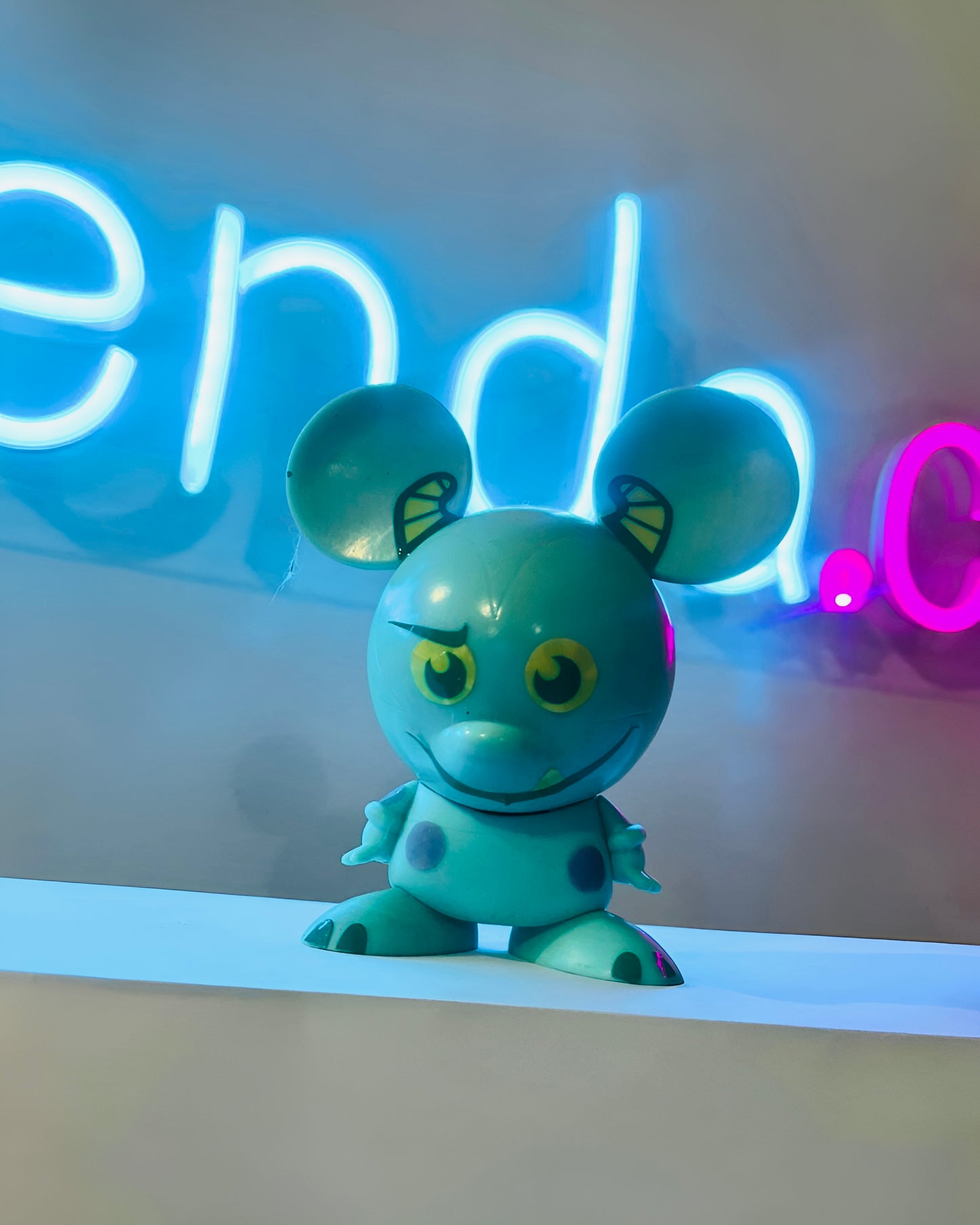 .Geekienda - Disney mickey sully de monster inc-Disney Pixar programas infantiles
