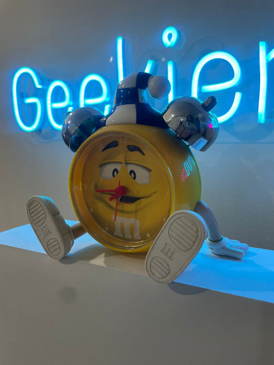 .Geekienda - m&m reloj para mesa - m&m’s programas infantiles promocionales